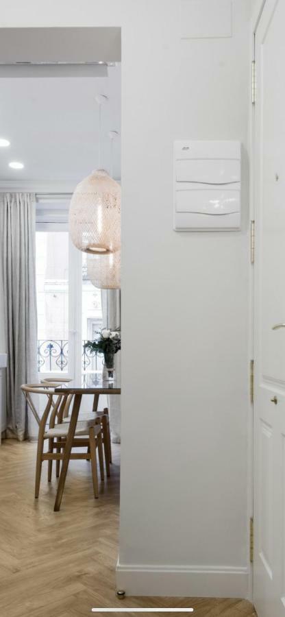 Amazing And New Apartment Five Minutes From Gran Via مدريد المظهر الخارجي الصورة